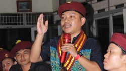 "KOMDA PMKRI Kalbar, Endro Ronianus menyoroti penganggaran kendaraan dinas senilai Rp15 Miliar oleh Pemprov Kalbar di tengah masih banyaknya masyarakat di daerah belum rasakan listrik (Dok. Endro)"