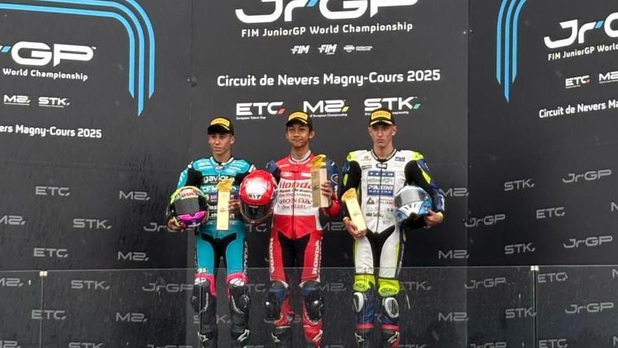 Kiandra Ramadhipa duduki podium FIM JuniorGP World Championship dalam seri Magny-Cours, Prancis (Dok. Astra Honda Motor)