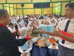 Kasat Narkoba Polres Ketapang Beri Penyuluhan Bahaya Narkoba pada Siswa SMA Negeri 3 Ketapang