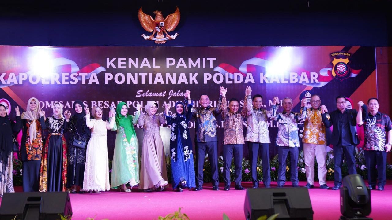 Wali Kota Pontianak Edi Rusdi Kamtono saat menghadiri Malam Kenal Pamit Kapolresta Pontianak. Foto: HO/Faktakalbar.id