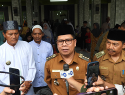 Bupati Sambas Sambut 308 Jamaah Haji di Semelagi Besar
