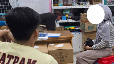 Seorang Wanita Diamankan Usai Ketahuan Mencuri di CV Risha Sasha Pemangkat