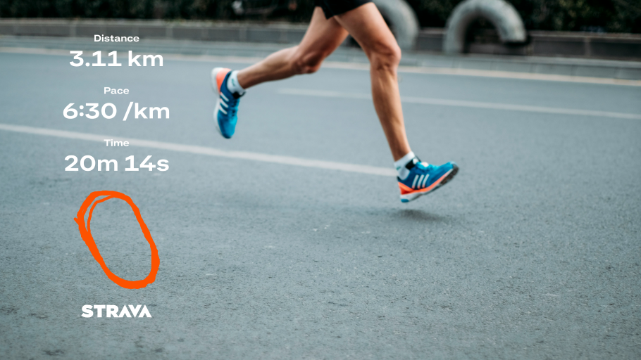 Ilustrasi - remaja berlari dengan tampilan record Strava—mewakili fenomena joki lari berbayar di CFD Jakarta. (Dok. Ilustrasi/Faktakalbar.id)