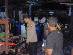 Kebakaran Hanguskan Dapur Rumah Warga di Sambas, Satu Motor Ikut Terbakar