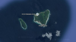 Citra satelit Pulau Pengekek Besar dan Pengekek Kecil di wilayah perairan Mempawah yang kini berstatus administrasi Provinsi Kepri. (Dok. Google)