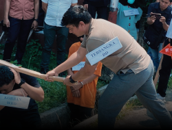 Rekonstruksi Pengeroyokan Maut di Sambas, 5 Tersangka Ditahan, 2 Buron