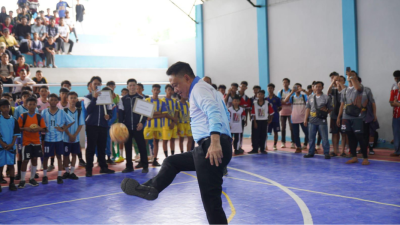 Wali Kota Pontianak Edi Rusdi Kamtono saat membuka Kejuaraan Sepak Takraw se-Kalbar 2025, yang diikuti puluhan tim dari berbagai daerah. (Dok. HO/Faktakalbar.id)