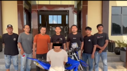 Tim Resmob Macan Raya mengamankan pelaku curanmor di Pontianak Timur, Selasa (1/7/2025). (Dok. Polres Kuburaya)