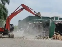 Markas GRIB Sumut Dirobohkan, Bobby Nasution: Tempat Ini Tidak Ada Legalitasnya dan Jadi Sarang Narkoba