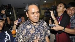 Anggota Komisi III DPR RI Benny Kabur Harman mendesak agar kasus kematian Prada Lucky Namo yang diduga dianiaya oleh seniornya diusut secara tuntas