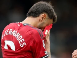 Gagal Penalti Lawan Fulham, Bruno Fernandes Ungkap Insiden dengan Wasit