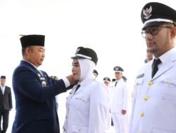 Bupati Lantik 41 Kepala Desa di Ketapang, Tegaskan Akan Ada Pelatihan Khusus di Barak Militer