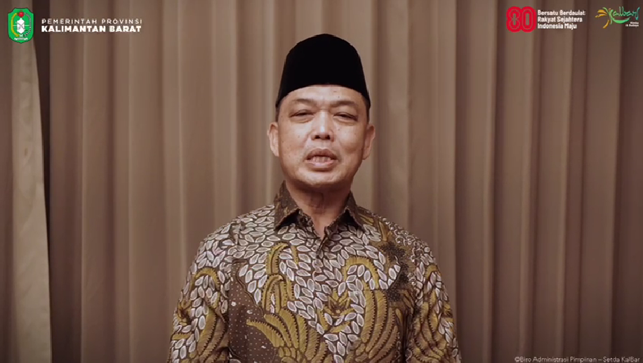 Gubernur Kalimantan Barat, Ria Norsan, saat menyampaikan imbauan resmi kepada masyarakat terkait situasi keamanan terkini di Pontianak, Minggu (31/8/2025). (Dok. Pemrov Kalbar)