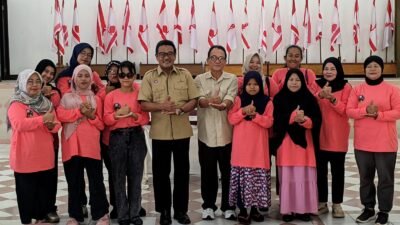 Pelepasan kontingen Pramuka Berkebutuhan Khusus Kalbar di Graha Pramuka, Jalan Arteri Supadio, sebelum bertolak ke Cibubur, Jakarta.