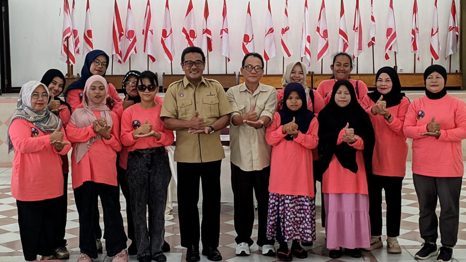 Pelepasan kontingen Pramuka Berkebutuhan Khusus Kalbar di Graha Pramuka, Jalan Arteri Supadio, sebelum bertolak ke Cibubur, Jakarta.