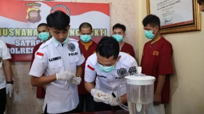 Kirim Sinyal Tegas ke Bandar, Polresta Pontianak Lenyapkan 112,49 Gram Sabu