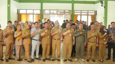 Kepala Bapenda Kota Pontianak Ruli Sadira menutup rangkaian sosialisasi GO Katan di Kecamatan Pontianak Utara, Selasa (05/08/2025). (Dok. HO/faktakalbar.id)