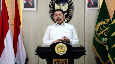 Jaksa Agung menyampaikan sambutan dalam rapat evaluasi Kejaksaan RI Semester I 2025. (Dok. HO/faktakalbar.id)