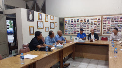 Kadin Kalbar bersama PurNature Khatulistiwa LCC membahas skema ekspor kratom satu pintu untuk mempermudah kontrol dan menjaga kestabilan harga. (Dok. HO/Faktakalbar.id)