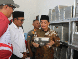 Bahasan Tinjau Dapur Gizi di Pontianak, Pastikan Standar Pemenuhan Gizi Siswa Terpenuhi