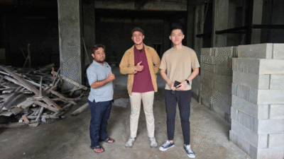 Perwakilan Telkom Kalimantan Barat saat berdiskusi dengan manajemen Hotel Cordella Pontianak mengenai potensi kerja sama strategis untuk digitalisasi perhotelan. (Dok. Telkom Kalbar)