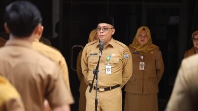 Pemkot Pontianak mengimbau seluruh masyarakat untuk mengibarkan Bendera Merah Putih mulai 1 - 31 Agustus 2025 dalam rangka memeriahkan HUT ke-80 RI. Foto: HO/Faktakalbar.id