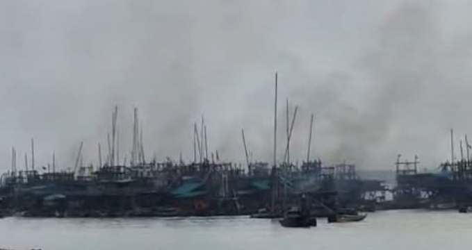 Ratusan Ponton Tambang Timah Ilegal di Perairan Belembang. (Dok. Ist)