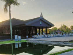 Jalan Rusak Dibiarkan, Pemprov Kalbar Malah Kucurkan Rp1,5 Miliar Cuma untuk Desain Pendopo?