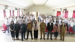 "aston-neo-pontianak-berbagi-wawasan-dunia-kerja-smkn-3"