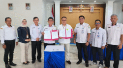 "Bapenda Kapuas Hulu dan Bank Kalbar jalin kerja sama pembayaran pajak online untuk tingkatkan PAD dan transparansi pelayanan publik di Kabupaten Kapuas Hulu."