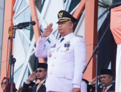 Jadi Inspektur Upacara HUT ke-80 RI, Bupati Ketapang Ajak Masyarakat Bersatu Membangun Daerah