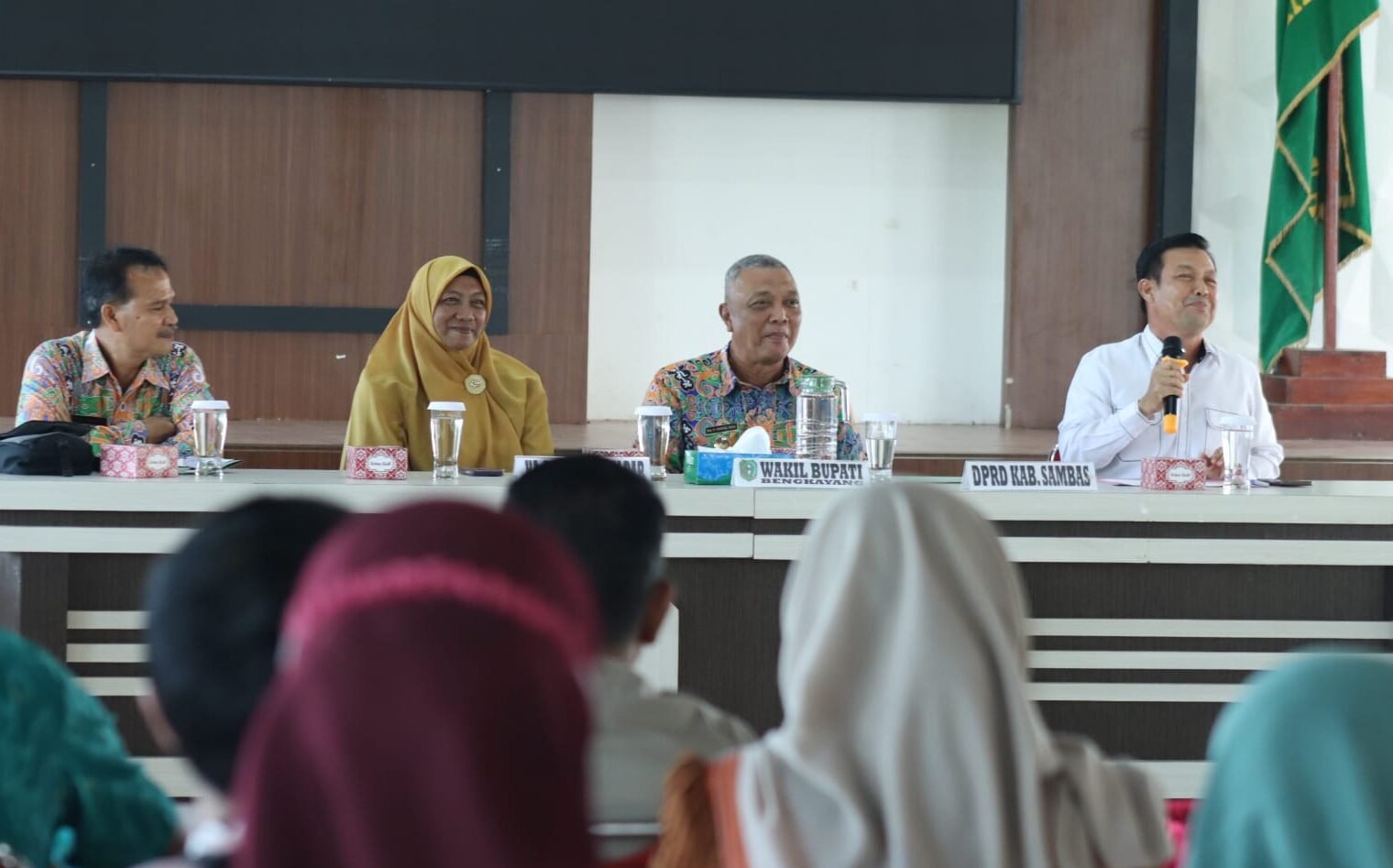 Ketua DPRD Sambas Abu Bakar hadiri Rakor terkait penanganan pencemaran Sungai Sambas di Bengkayang, Kamis (31/7/2025)."