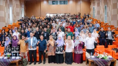 "Festival Tengkawang VII menegaskan peran tengkawang sebagai komoditas strategis untuk ketahanan pangan dan pilar ekonomi hijau Kalimantan Barat, meski menghadapi tantangan produksi."