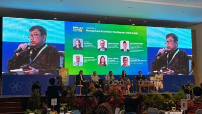 "Gusti Hardiansyah, Ketua POKJA REDD+ Kalbar 2012-2020 dan Guru Besar Fahutan UNTAN, berbagi pengalaman kunci Kalimantan Barat dalam memperkuat arsitektur pembiayaan iklim Indonesia. (Dok. Faktakalbar.id)"