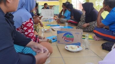 "pelatihan-panel-surya-warga-mentawai-poltesa-sambas-"