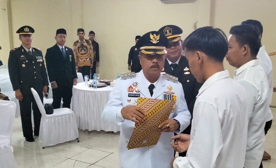 "Sebanyak 554 narapidana di Rutan Kelas IIB Sanggau menerima remisi pada HUT ke-80 RI. Sebelas di antaranya langsung bebas setelah menerima pengurangan hukuman. (Dok. HO/Faktakalbar.id)"