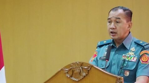 "Seorang anggota TNI, Kopda FH, terlibat dalam kasus penculikan seorang kepala cabang bank. TNI menegaskan komitmen untuk menindak tegas prajurit yang melanggar hukum."