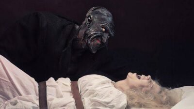 Bukan Diganggu Makhluk Halus! Ini Penjelasan Ilmiah Kenapa Tubuhmu Lumpuh Saat Ketindihan