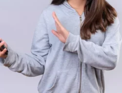 Matikan Notifikasi, Hidupkan Akhir Pekan: Mengapa ‘Jangan Ganggu’ Adalah Kunci Kebahagiaan Sejati