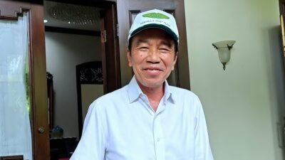 "Mantan Presiden Jokowi mengakui telah mengarahkan relawan untuk mendukung Prabowo-Gibran dua periode. Ini menjadi respons atas pernyataan Bara JP yang viral."