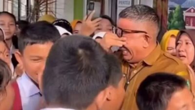 Tegur Siswa Bawa Mobil, Kepsek Dicopot: PGRI Sumsel Soroti Degradasi Profesi Guru