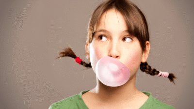 Kunyah Permen Karet: Jembatan Otak yang Bikin Kamu Lebih Cerdas & Santai!