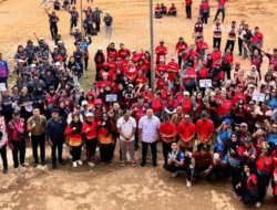 Guru PJOK Tayan Hulu Meriahkan Hari Olahraga Nasional ke-43 Dengan Menggelar Aneka Lomba Permainan Tradisional