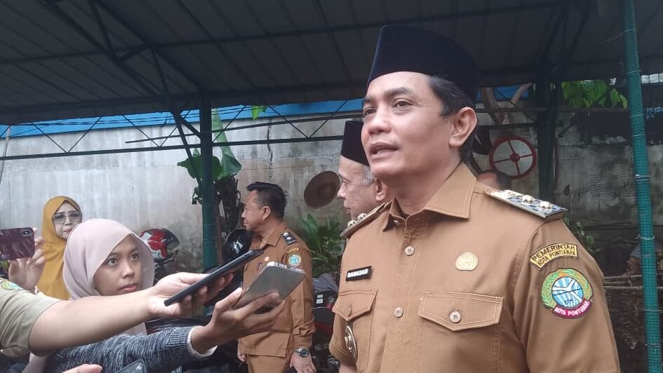 "Pemkot Pontianak menyiapkan lahan seluas 5 hektar di Jalan Flora, Batu Layang, untuk membangun Sekolah Rakyat permanen yang dikhususkan bagi warga kurang mampu."