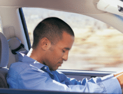 Penyebab Utama Microsleep: Mengapa Tubuh Tiba-tiba “Tertidur” Sesingkat Kedipan Mata?