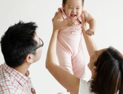 Bukan Hanya Ibu, Ini Persiapan Menyeluruh yang Harus Dilakukan Orang Tua Baru