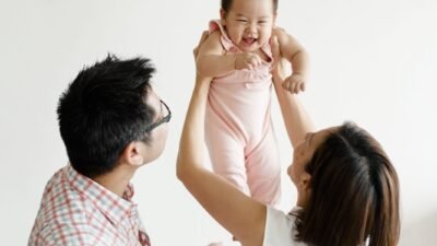 Bukan Hanya Ibu, Ini Persiapan Menyeluruh yang Harus Dilakukan Orang Tua Baru