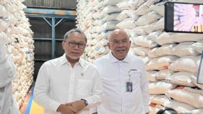 "Pemerintah disebut siapkan Rp 13,9 triliun untuk bantuan beras sebagai antisipasi produksi pangan turun. Bantuan akan menyasar 18,2 juta keluarga."