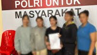 Mediasi antara kedua belah pihak yang berselisih, difasilitasi oleh jajaran Polsek Pontianak Selatan di Mapolsek, Kamis (25/9/2025).