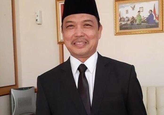 "Ria Norsan mendukung wacana pemisahan kementerian yang menangani haji dan umrah agar pengelolaannya lebih fokus dan optimal, mengingat kompleksitas dalam mengurus jemaah."